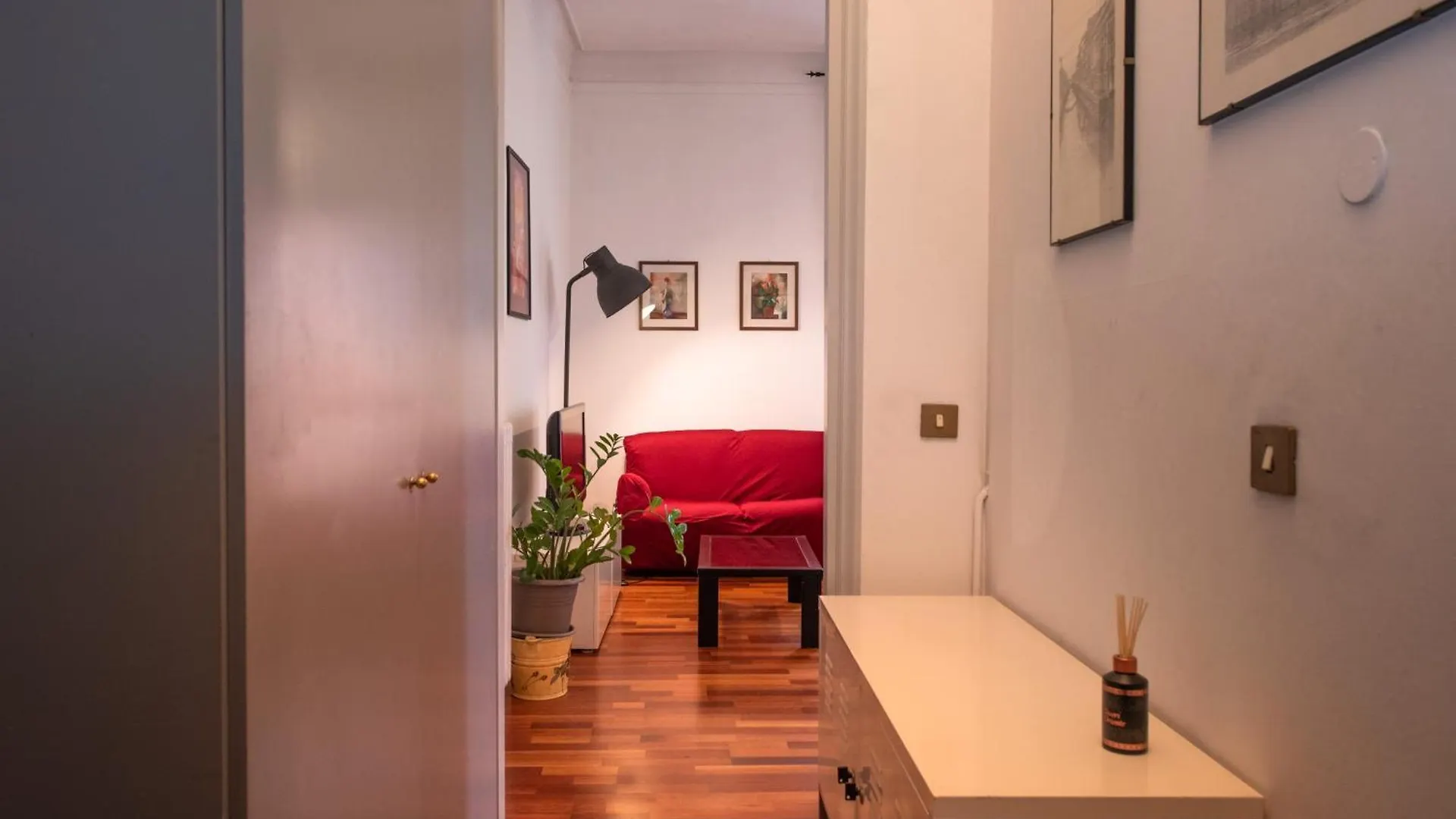 Peaceful Oasis Cozy And Well Served Sesto San Giovanni